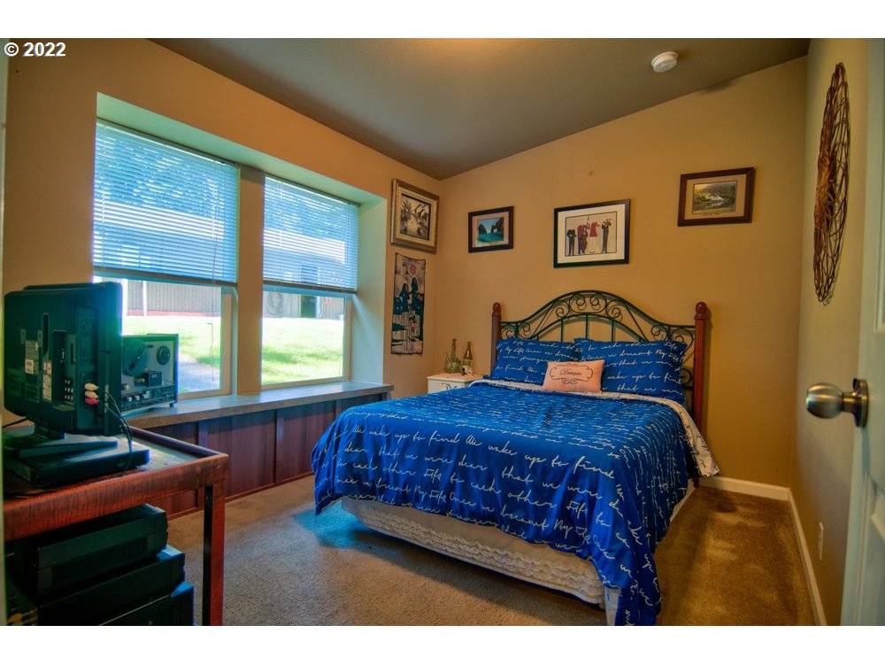 62 Ward Road Washougal, WA 98671 - Photo 13 of 32 Gallery Image 13