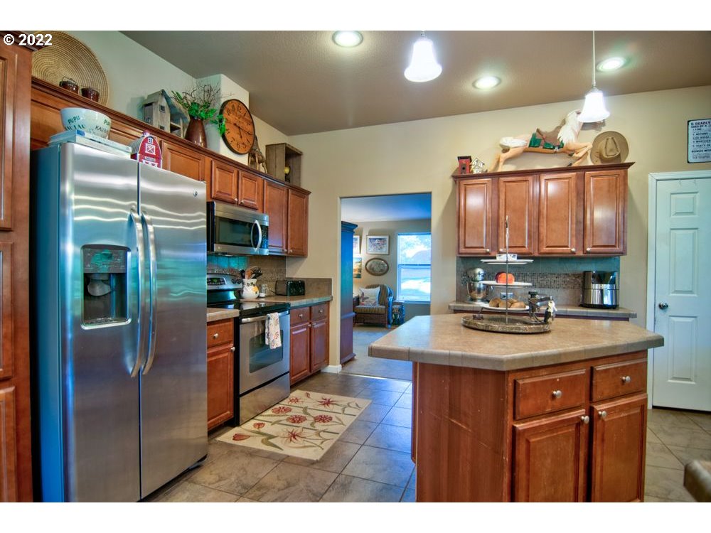 62 Ward Road Washougal, WA 98671 - Photo 8 of 32 Gallery Image 8