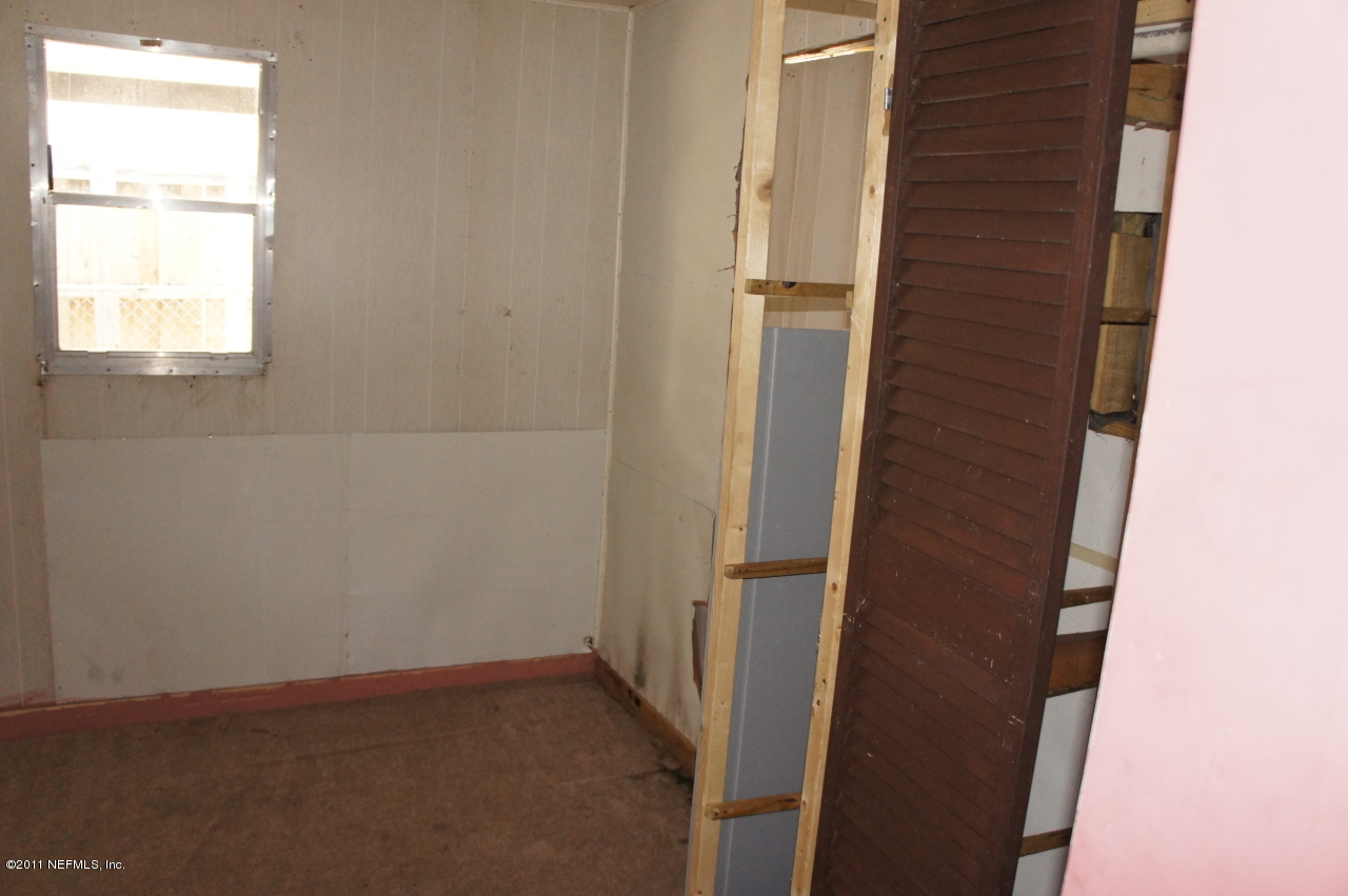 10851 Java Drive Jacksonville, FL 32246 - Photo 16 of 18 Storage room