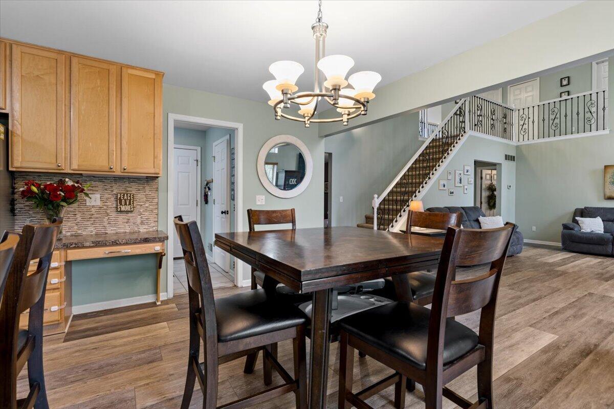 9783 Viewcrest Court Howell, MI 48843 - Photo 14 of 51 31-9793 Viewcrest-98