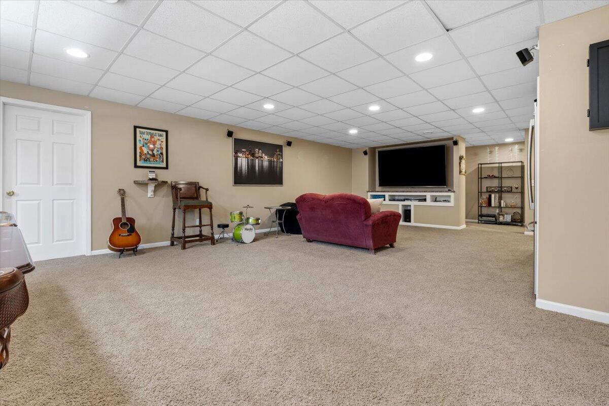 9783 Viewcrest Court Howell, MI 48843 - Photo 32 of 51 43-9793 Viewcrest-163