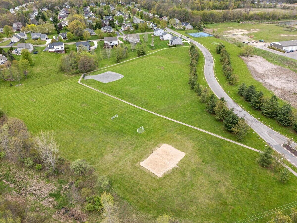 9783 Viewcrest Court Howell, MI 48843 - Photo 47 of 51 05-9793 Viewcrest Drone-11