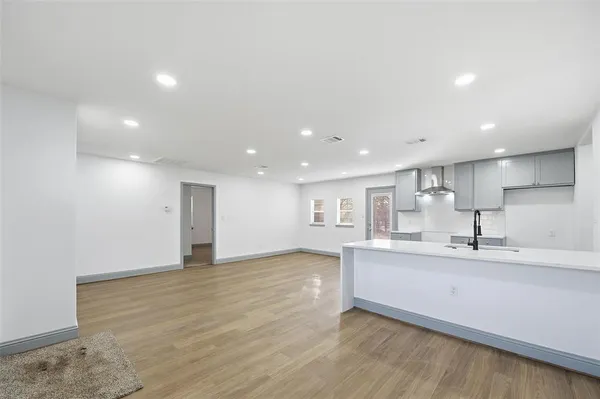 $1,850 | 373 South Nachita Drive, Dallas, TX 75217