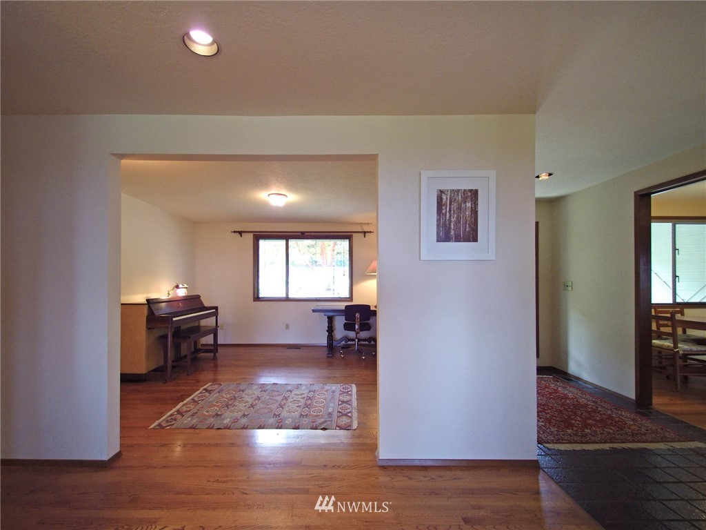 510 Reservoir Road Sequim, WA 98382 - Photo 10 of 25 Gallery Image 10
