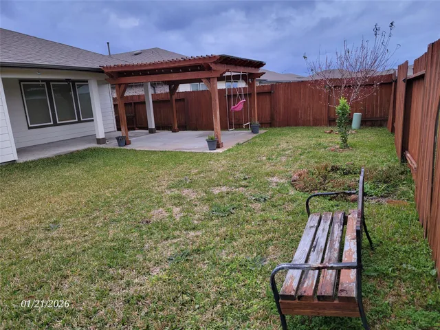 $2,300 | 8215 Hush Heights Drive, Rosharon, TX 77583