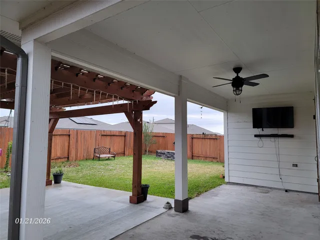 $2,300 | 8215 Hush Heights Drive, Rosharon, TX 77583