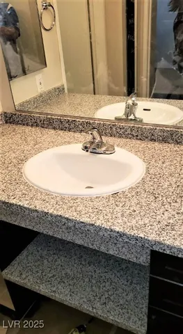 $1,475 | 5136 Golden Lane, Unit B, Las Vegas, NV 89119