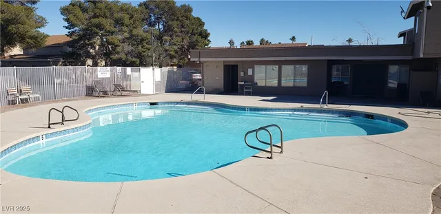 $1,475 | 5136 Golden Lane, Unit B, Las Vegas, NV 89119