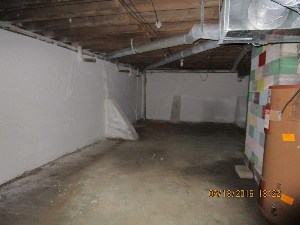 62 Worcester Road Westminster, MA 01473 - Photo 11 of 12 a view of walk in closet
