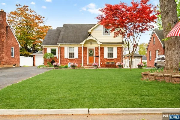 $719,000 | 59 Colonial Parkway, Dumont, NJ 07628