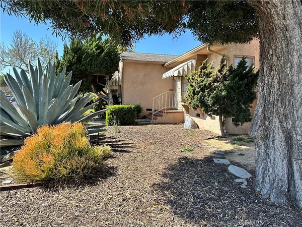 $999,999 | 3745 East Ransom Street, Long Beach, CA 90804