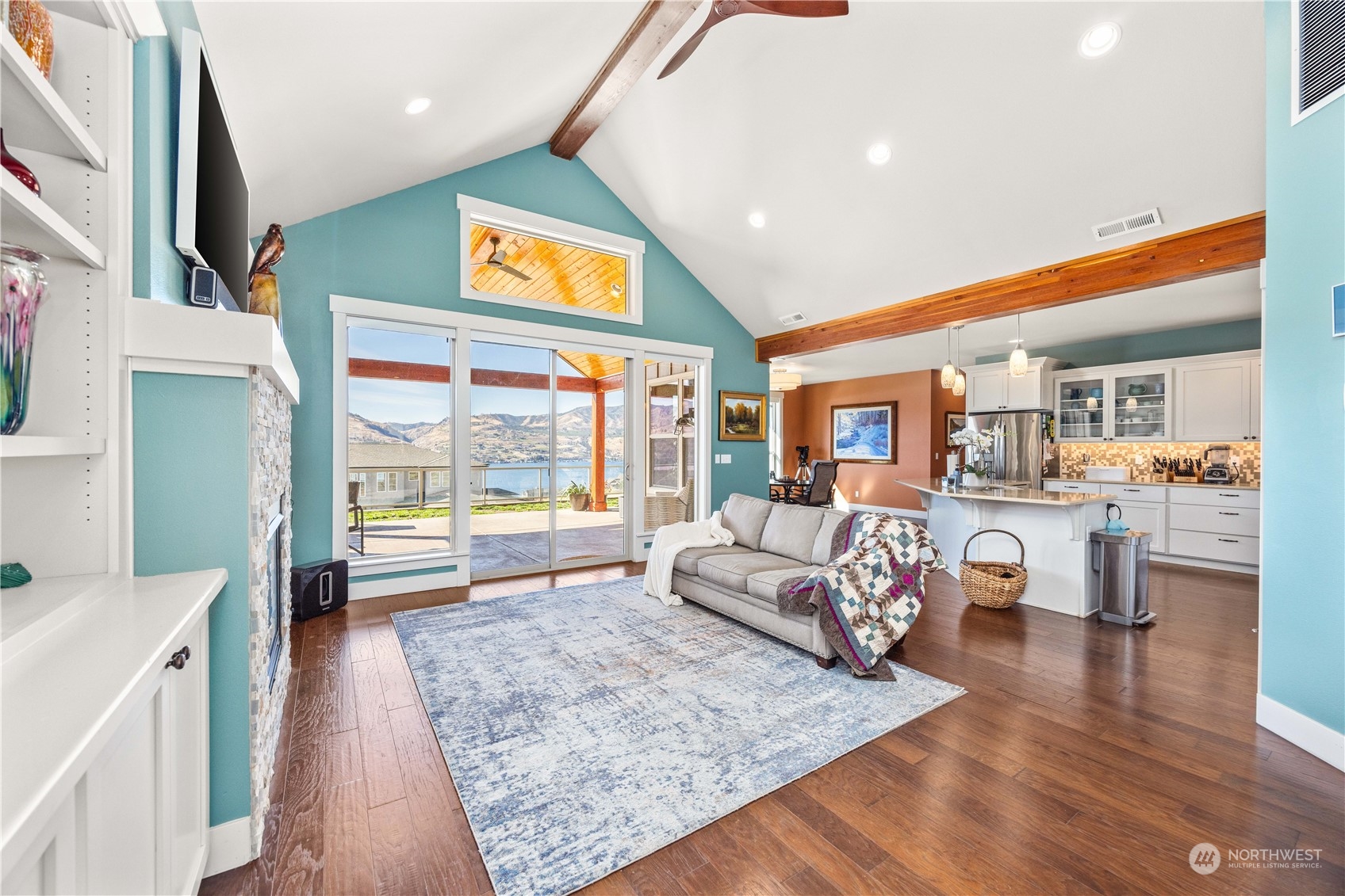 120 Ridgeview Drive Chelan, WA 98816 - Photo 3 of 36 Gallery Image 3