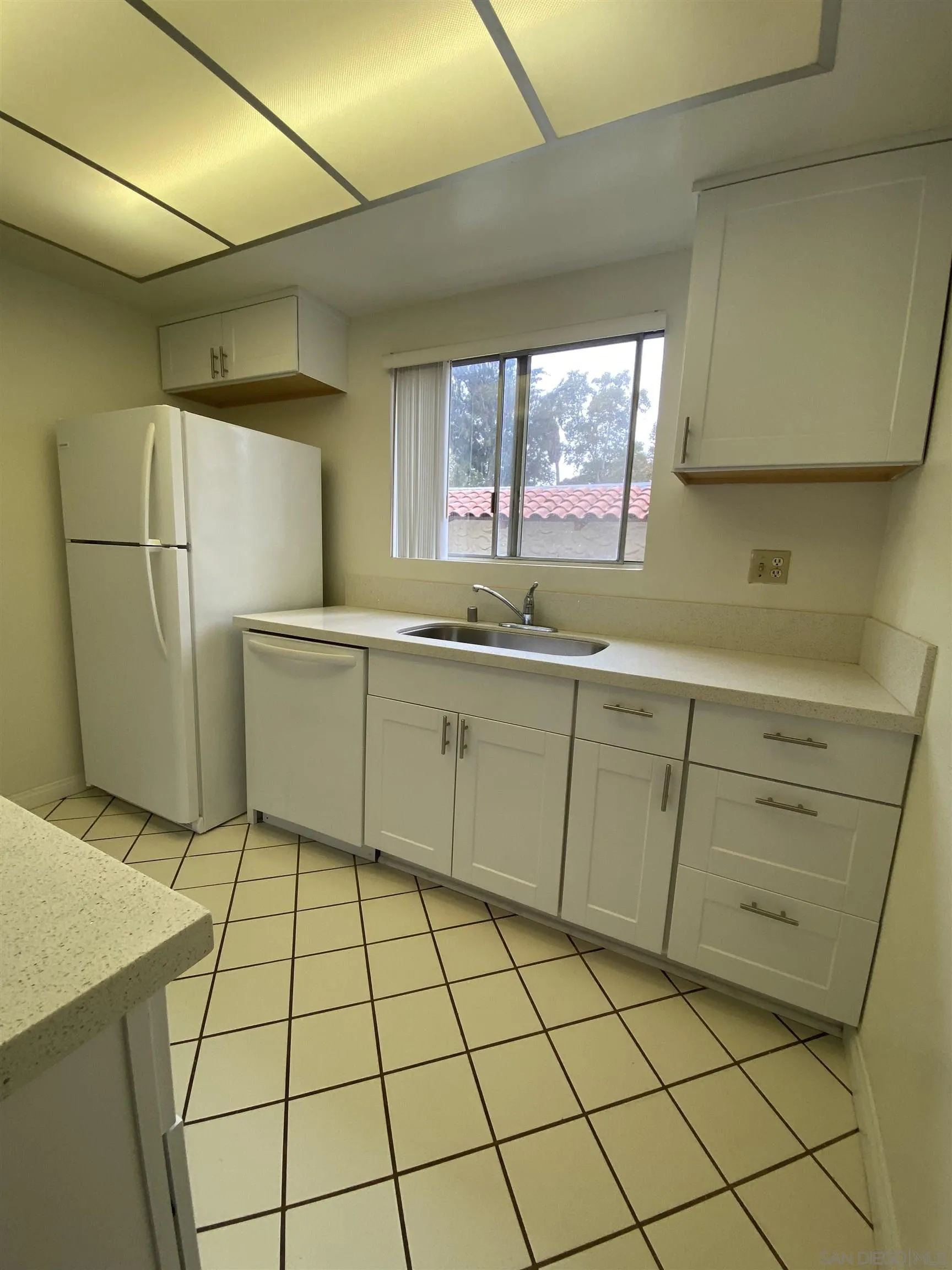 6059 Rancho Mission Road, Unit 106 San Diego, CA 92108 - Photo 2 of 17 Gallery Image 2