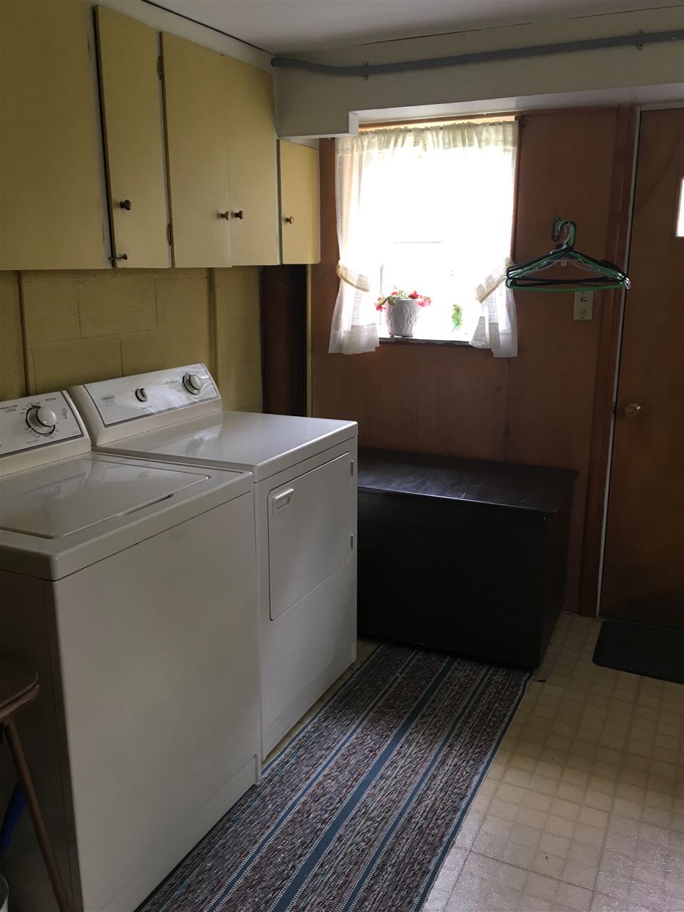 935 Falkirk Road Alma, MI 48801 - Photo 22 of 38 1816253-21.JPG