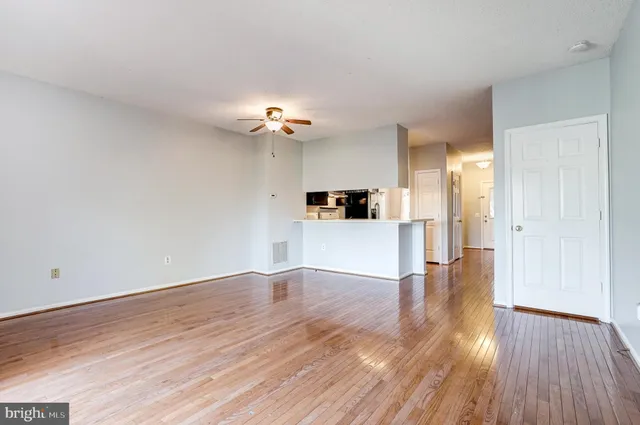 $2,700 | 12111 Wedgeway Place, Fairfax, VA 22033