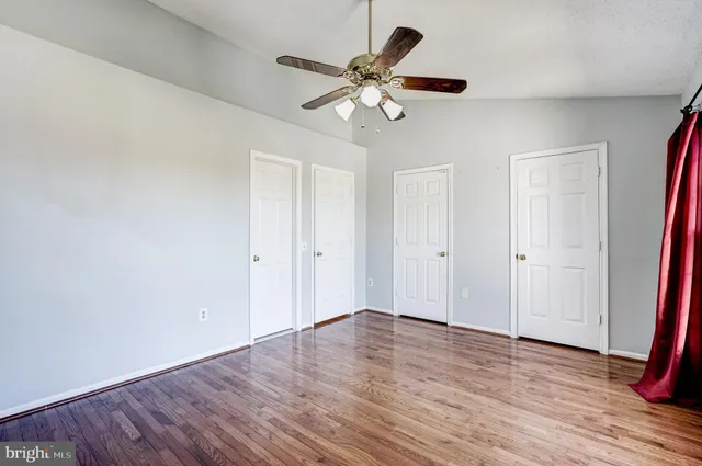 $2,700 | 12111 Wedgeway Place, Fairfax, VA 22033