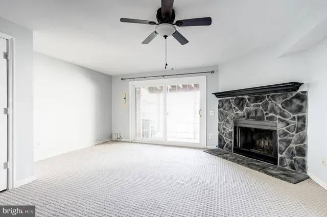 $2,700 | 12111 Wedgeway Place, Fairfax, VA 22033