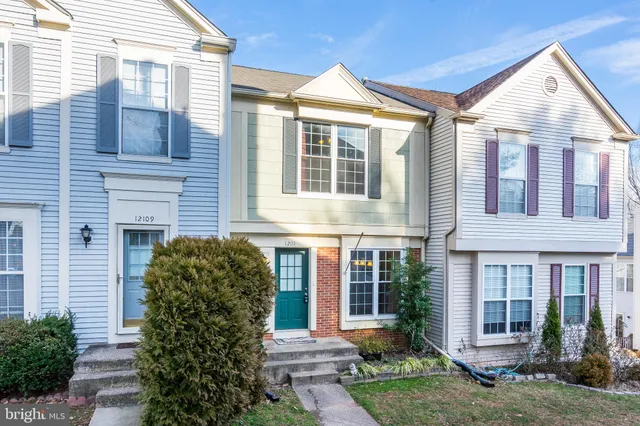 $2,700 | 12111 Wedgeway Place, Fairfax, VA 22033