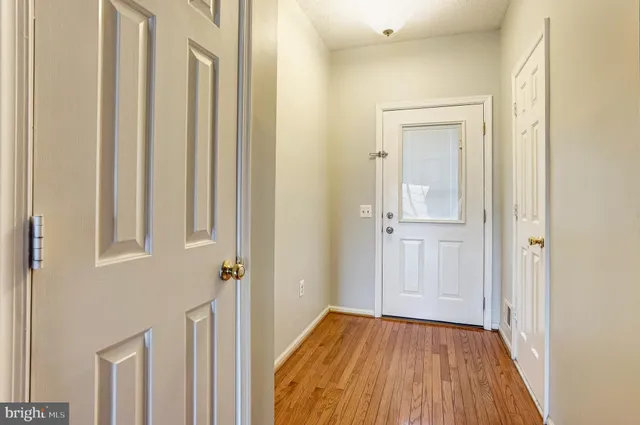 $2,700 | 12111 Wedgeway Place, Fairfax, VA 22033