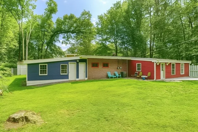 $589,900 | 48 Pond Street, Salem, NH 03079