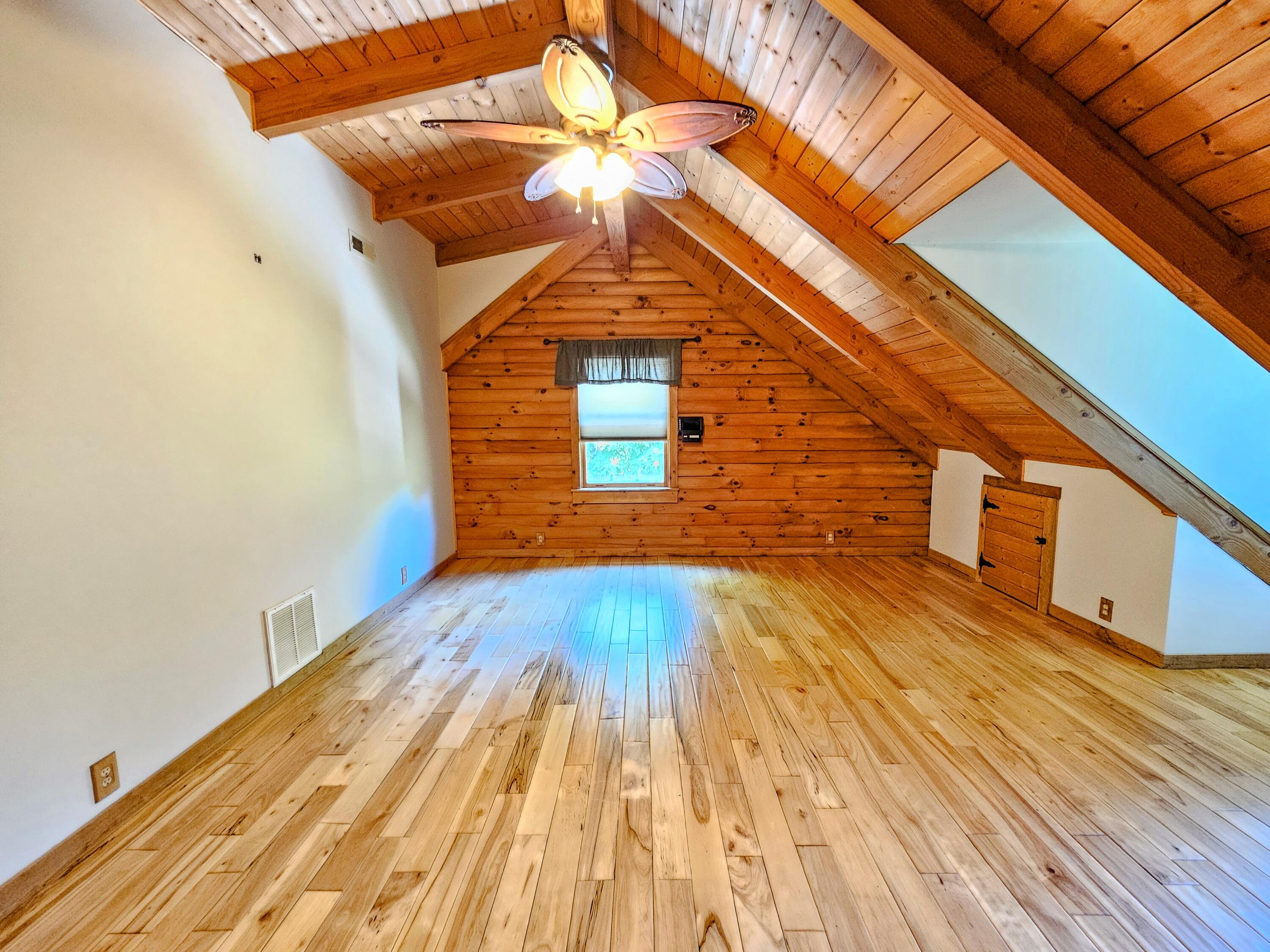 634 Zimmerman Road Blue Ridge, VA 24064 - Photo 25 of 55 Primary master suite