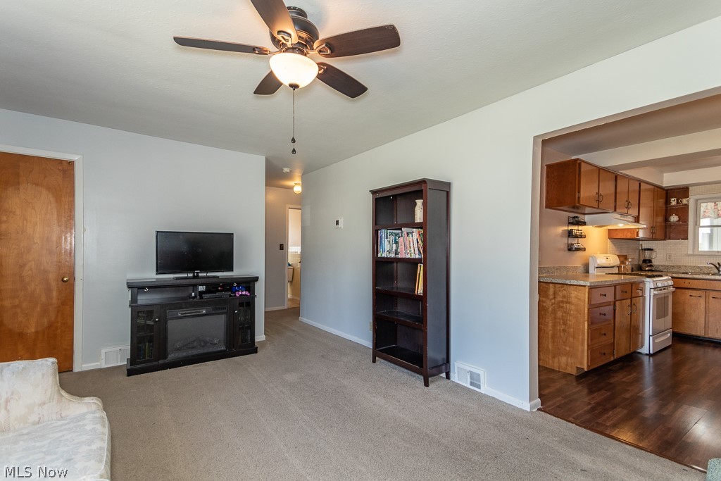 1790 Rush Road Wickliffe, OH 44092 - Photo 8 of 26 Gallery Image 8