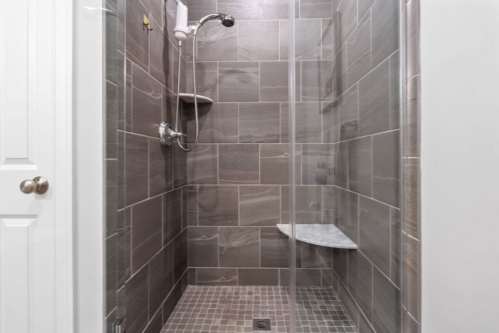 843 Ledgewood Way, Unit 843 Clinton, MA 01510 - Photo 21 of 33