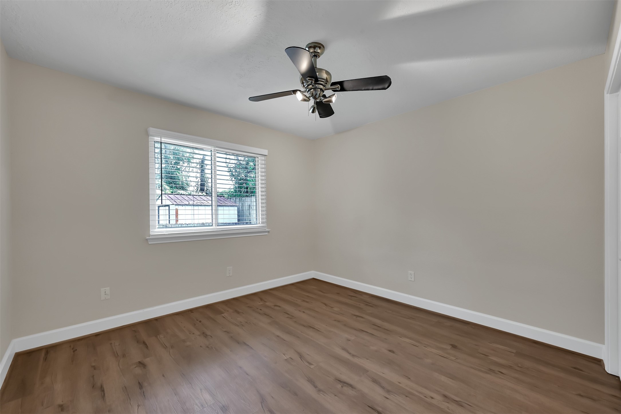 22318 Meadowrock Drive Spring, TX 77389 - Photo 17 of 28 3rd bedroom