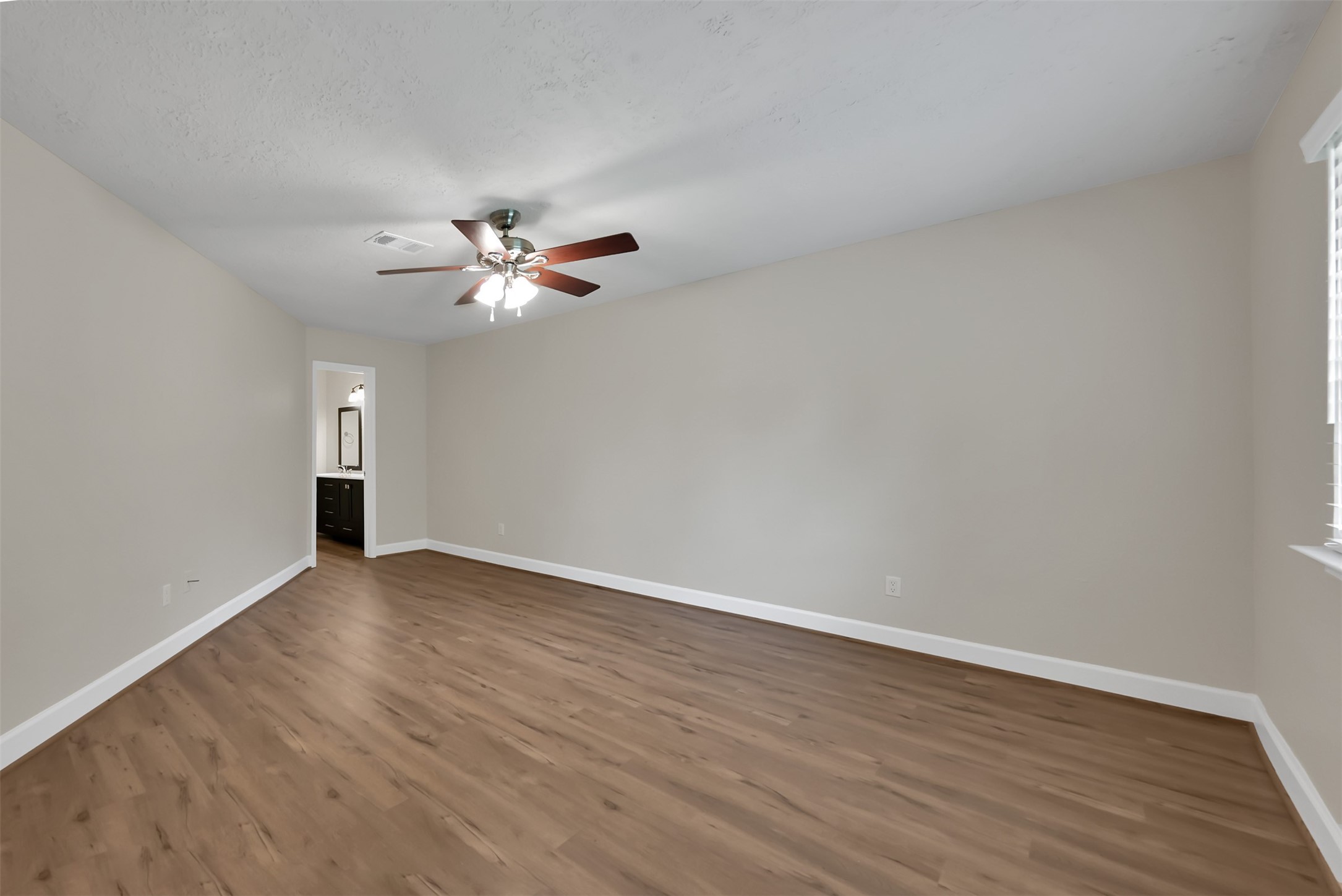 22318 Meadowrock Drive Spring, TX 77389 - Photo 20 of 28 Primary bedroom