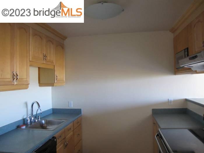 1 Embarcadero, Unit 246 Oakland, CA 94607 - Photo 3 of 12