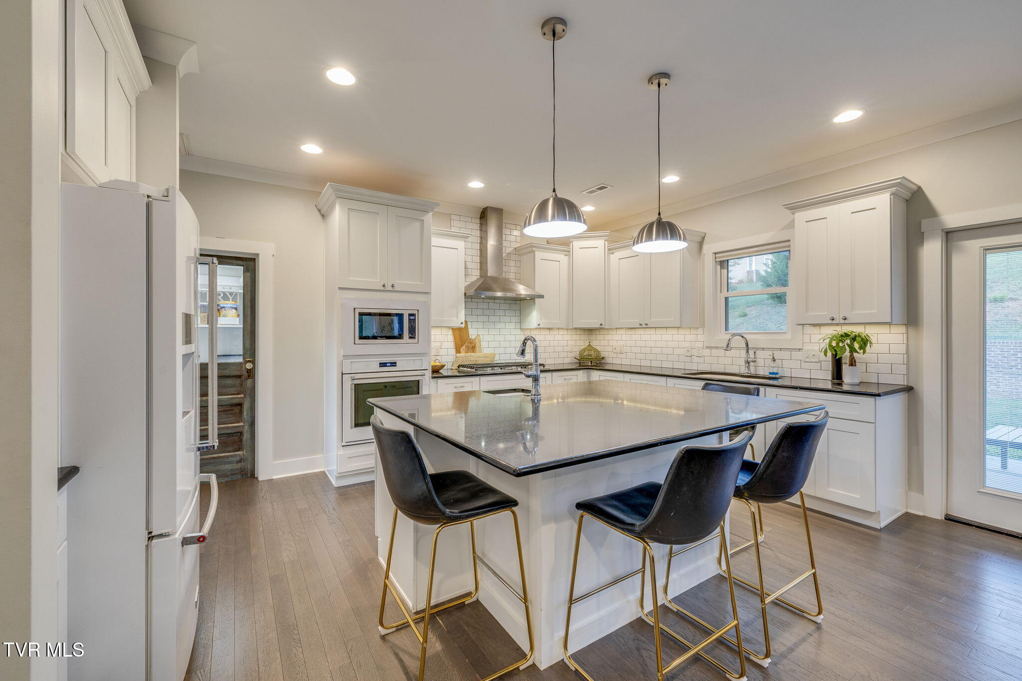 2572 Bridgeforth Crossing Kingsport, TN 37664 - Photo 8 of 47 008