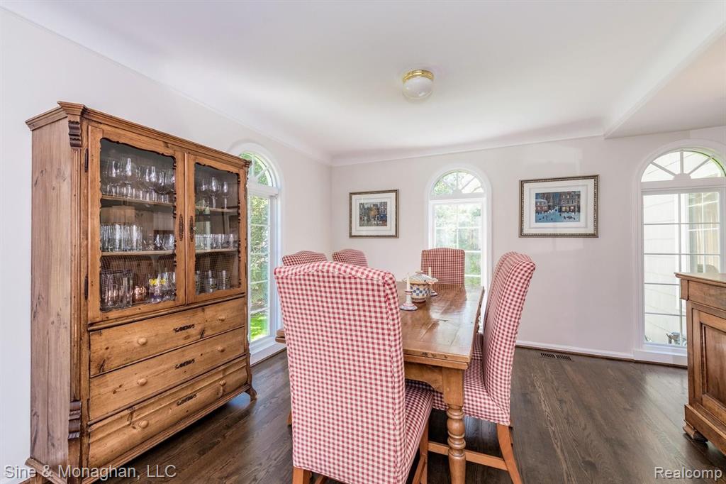 203 Moran Road Grosse Pointe Farms, MI 48236 - Photo 15 of 56