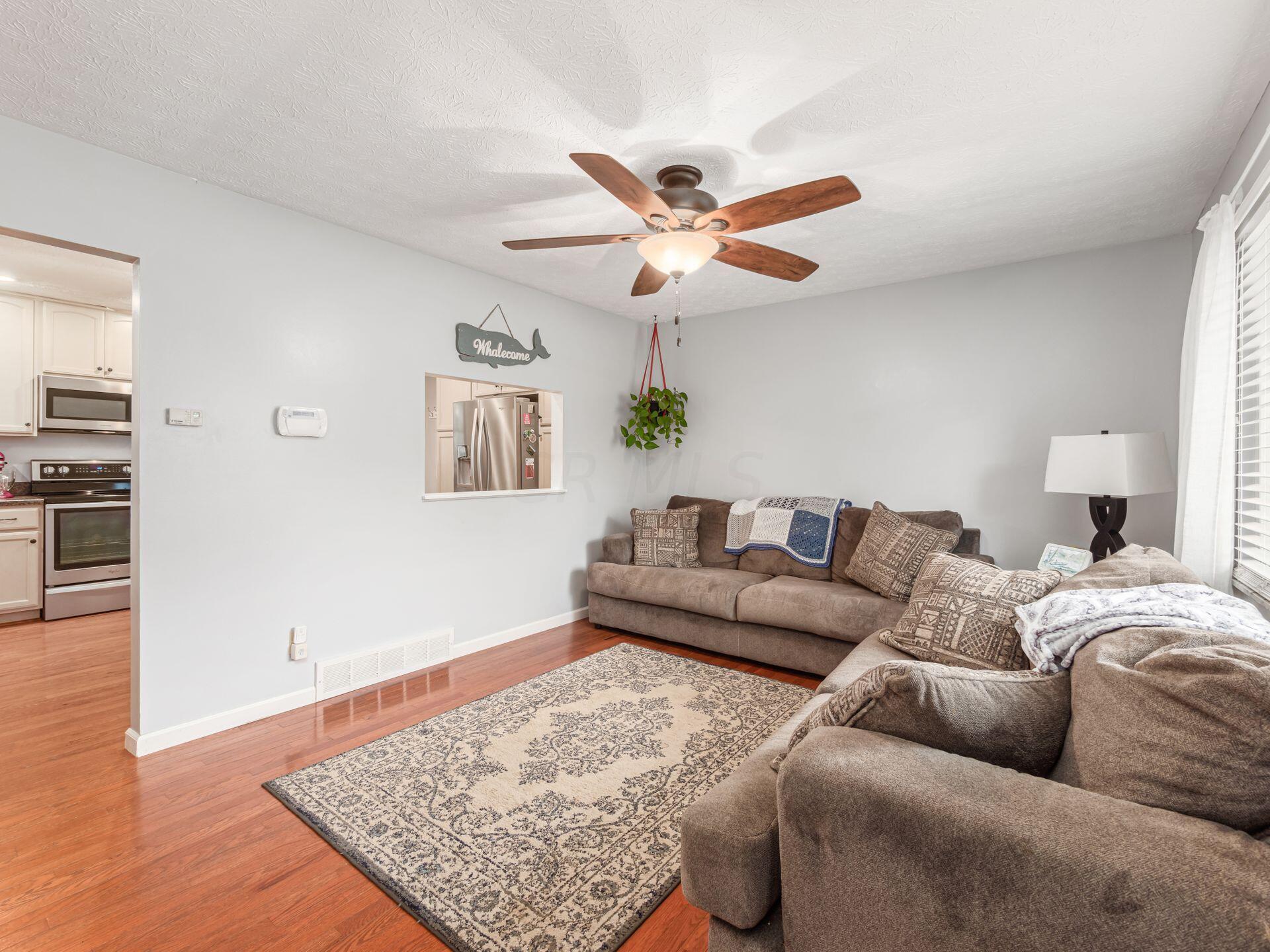 454 Ballman Road Etna, OH 43068 - Photo 3 of 28 Living Room A