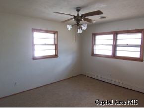 909 Osburn Avenue Springfield, IL 62702 - Photo 8 of 9 Gallery Image 8