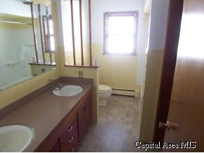909 Osburn Avenue Springfield, IL 62702 - Photo 9 of 9 Gallery Image 9