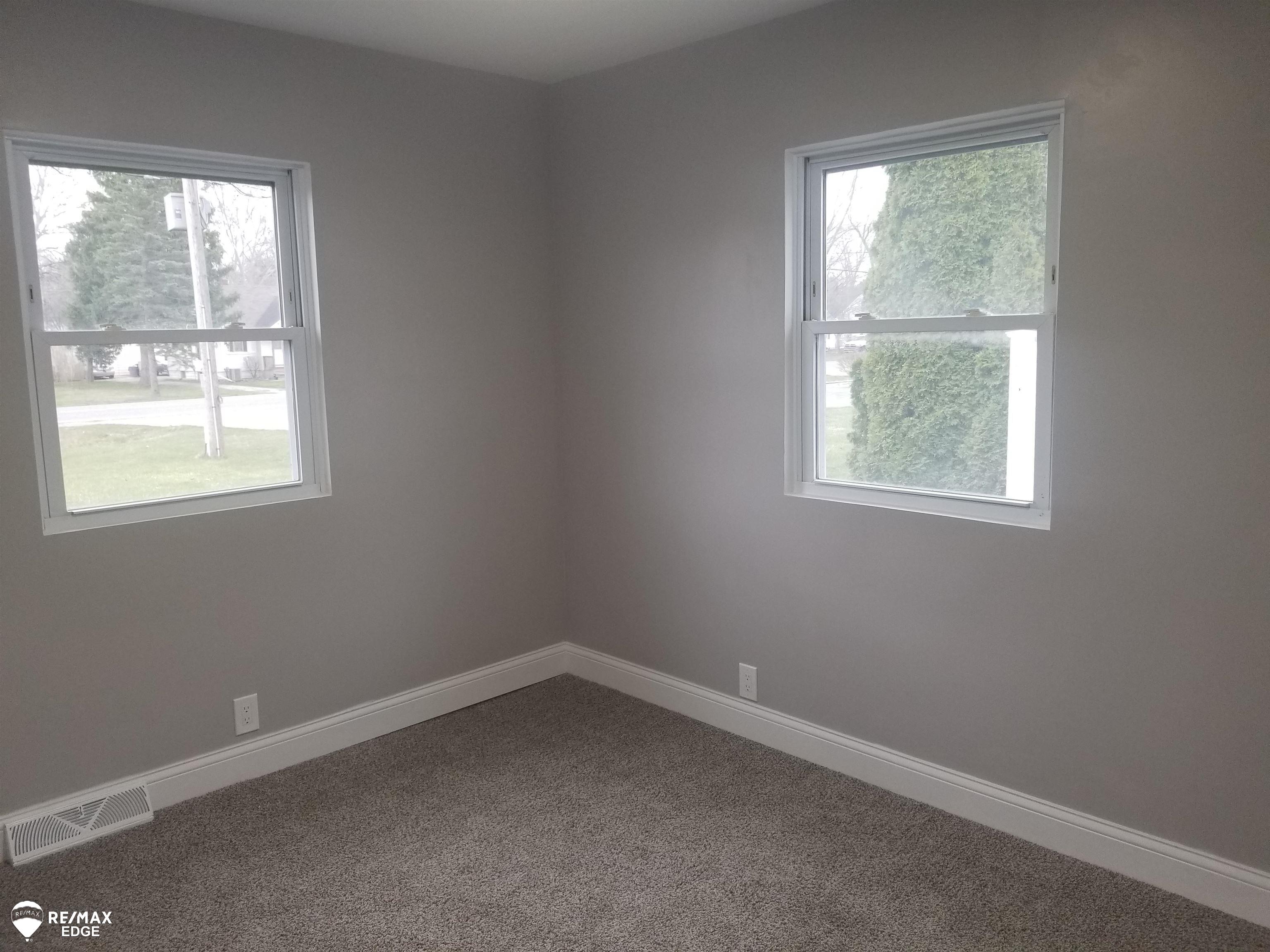 3431 North Belsay Road Flint, MI 48506 - Photo 17 of 22 50137670-f9332e9a-9991-41f8-9648-0beb5346be12.JPG