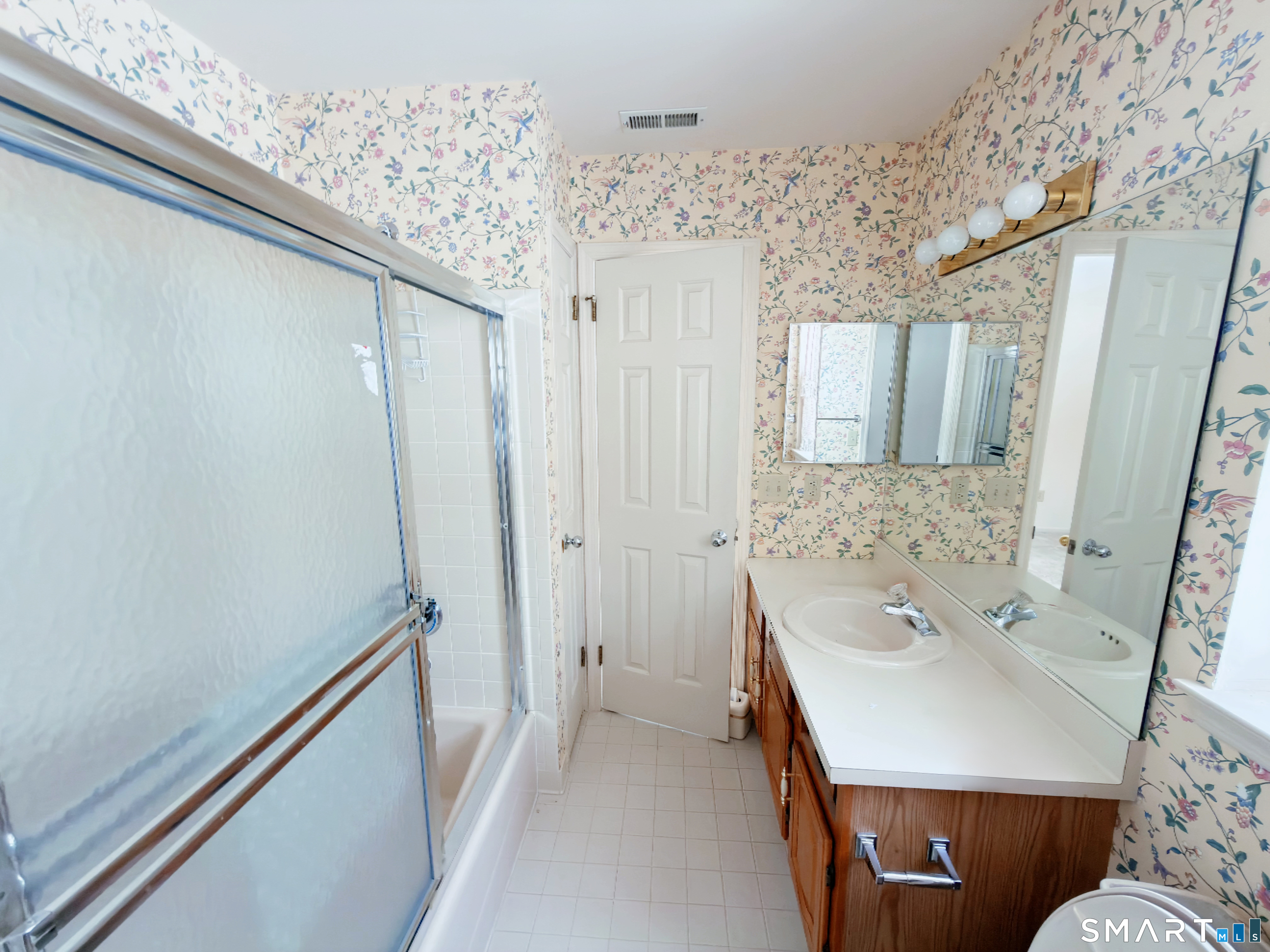 5 Kensington Road, Unit 5 Monroe, CT 06468 - Photo 12 of 16