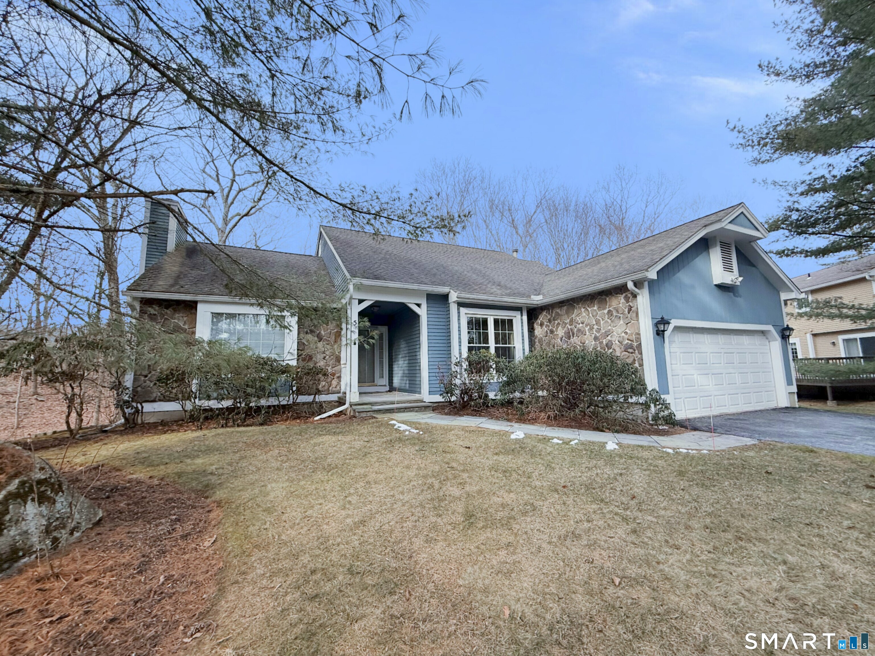 5 Kensington Road, Unit 5 Monroe, CT 06468 - Photo 3 of 16