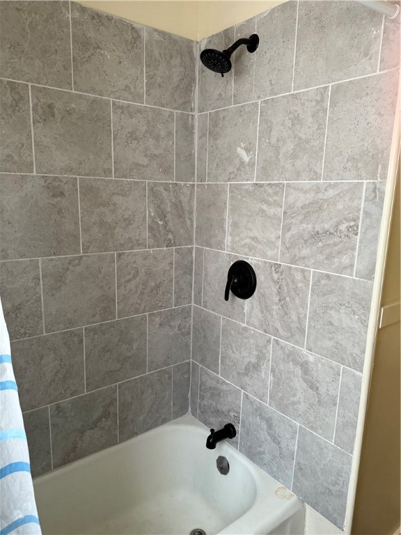 1408 East Buena Vista Avenue Decatur, IL 62521 - Photo 11 of 15 Gallery Image 11