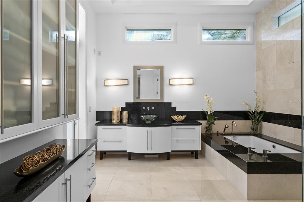 2 Sandpiper Road Tampa, FL 33609 - Photo 40 of 87 Gallery Image 40