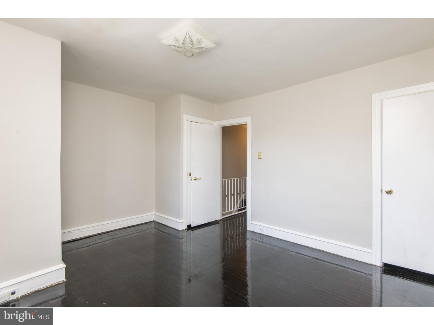 1043 Flanders Road Philadelphia, PA 19151 - Photo 13 of 18 Bedroom - Main