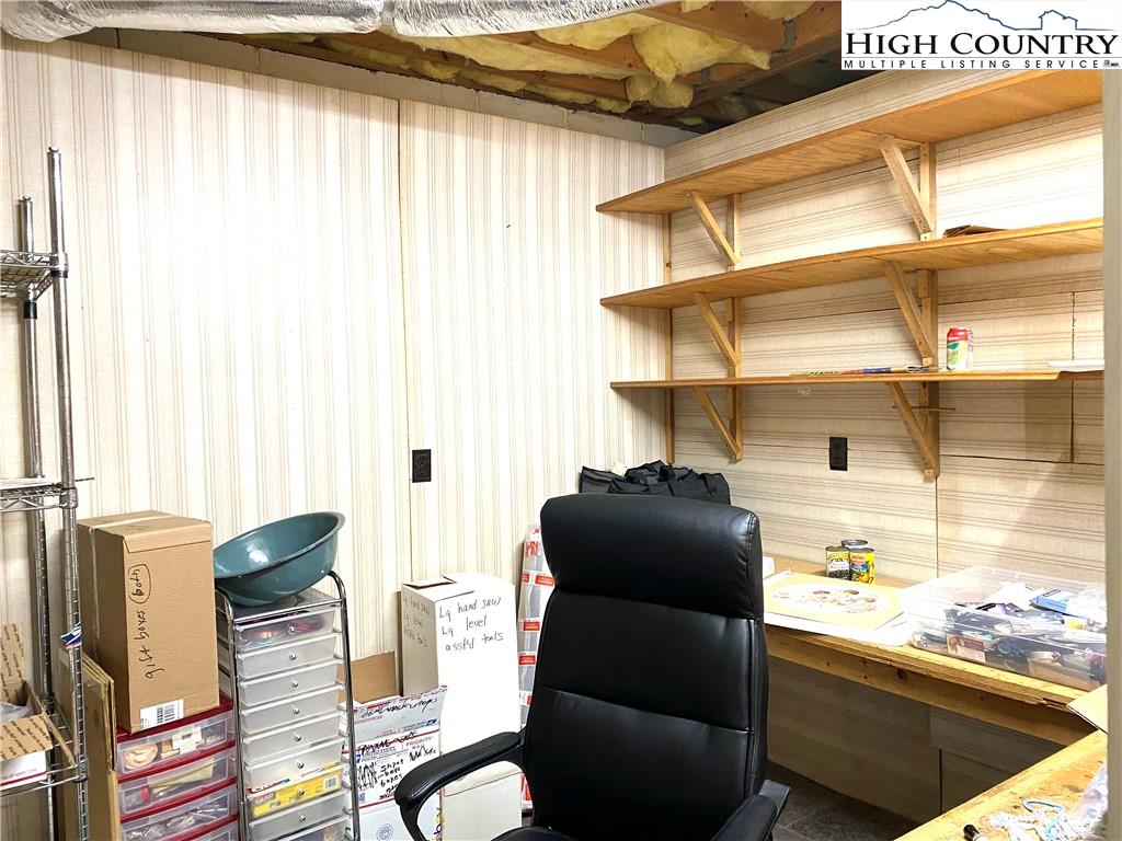 125 Goldfinch Road Newland, NC 28657 - Photo 29 of 39 Gallery Image 29