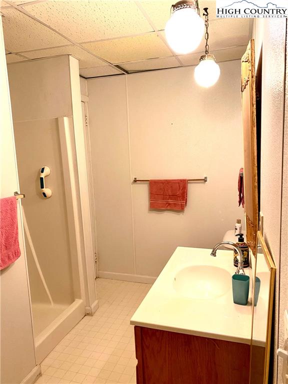 125 Goldfinch Road Newland, NC 28657 - Photo 34 of 39 Gallery Image 34