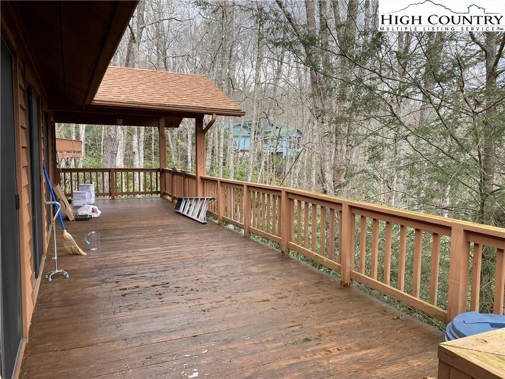 125 Goldfinch Road Newland, NC 28657 - Photo 4 of 39 Gallery Image 4