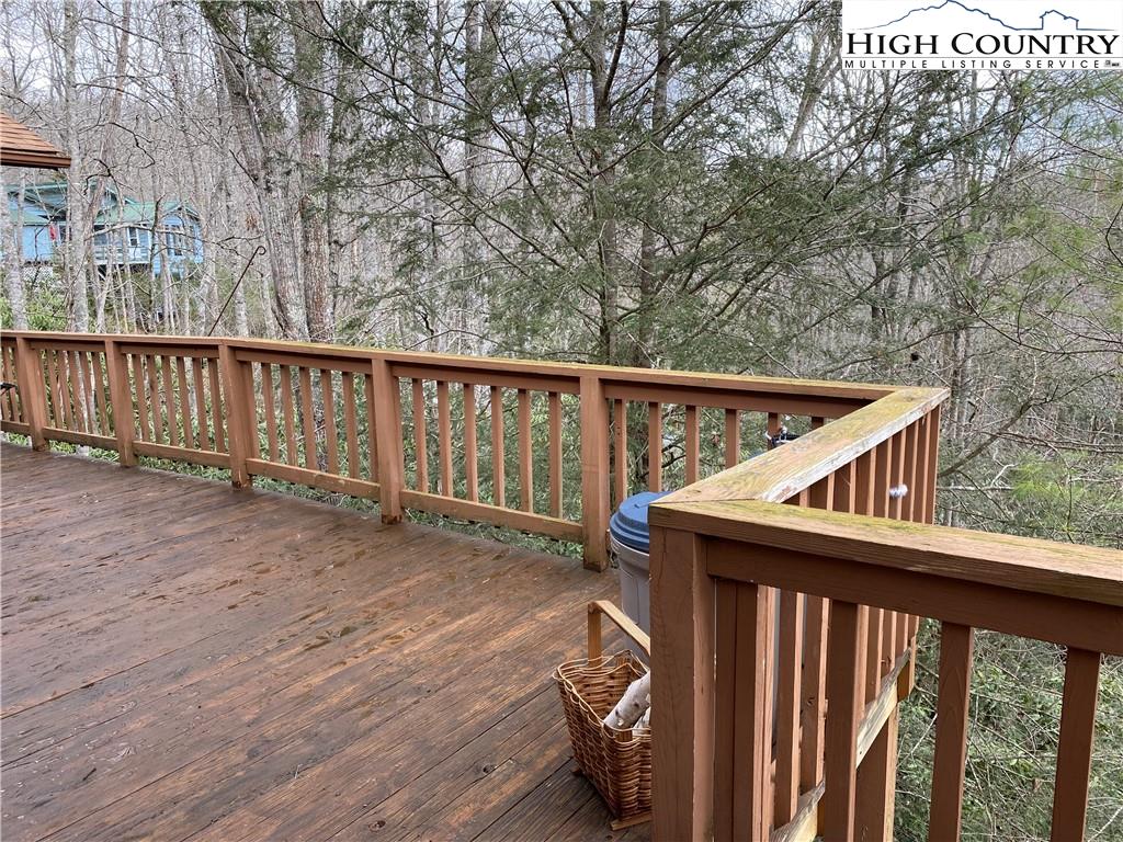125 Goldfinch Road Newland, NC 28657 - Photo 6 of 39 Gallery Image 6