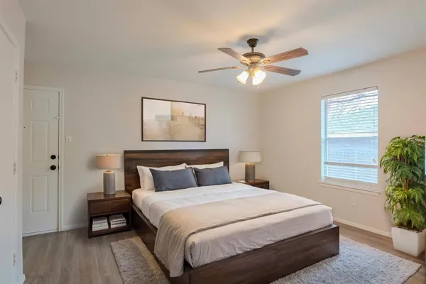 $1,695 | 527 Crowley Road, Arlington, TX 76012