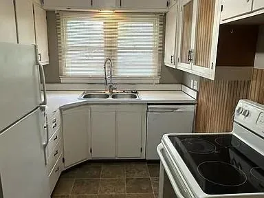 $195,000 | 604 Harvey Street, Harrisonville, MO 64701