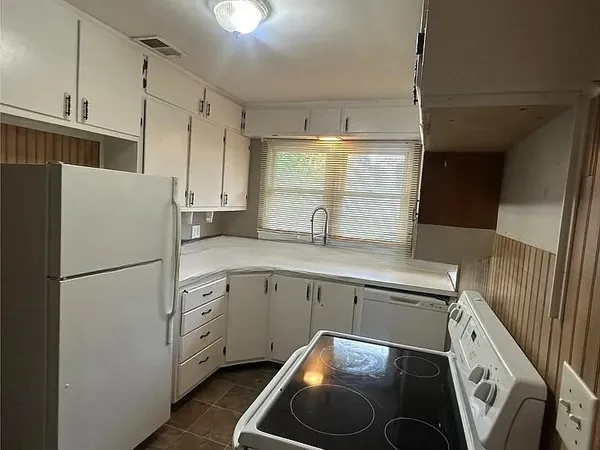 $195,000 | 604 Harvey Street, Harrisonville, MO 64701