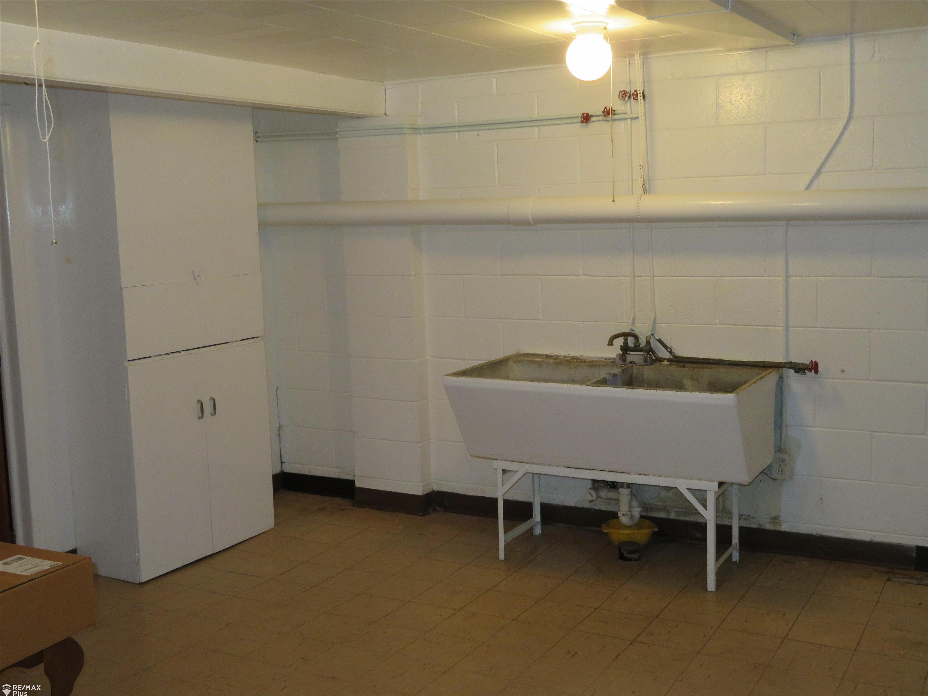 5095 Jackson Road Flint, MI 48506 - Photo 23 of 34
