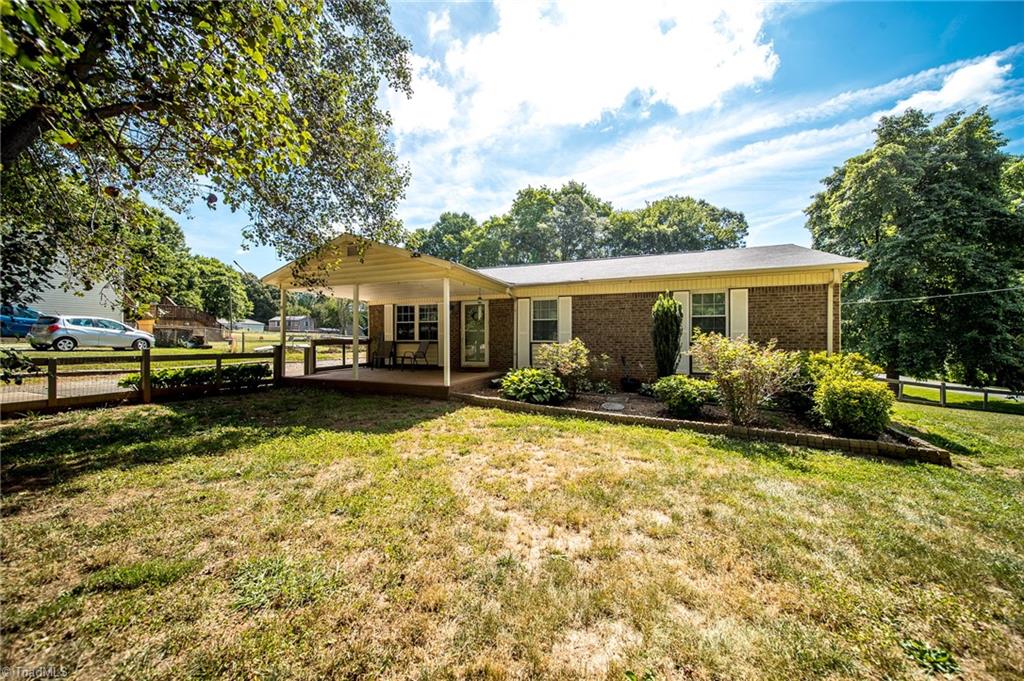 1702 William Fowler Road King, NC 27021 - Photo 1 of 27
